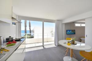 SeaView Studio Haven by VillaGranCanaria