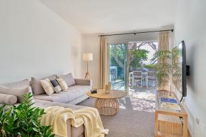Encanto Costero Bungalow Acogedor en Golf del Sur, Tenerife