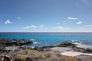 Encanto Costero Bungalow Acogedor en Golf del Sur, Tenerife