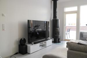 Modern semi-detached house with wonderful location!