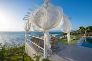 BEACH FRONT SUPER VİLLA Boss 2