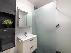 Appartements Apartment La Meridienne-3 by Interhome : photos des chambres