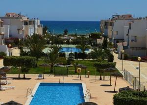 APARTAMENTO URBANIZACION 1ºLINEA DE PLAYA NUDISTA