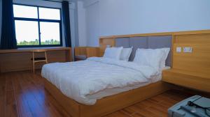 PALM VILLAGE BUSINESS HOTEL