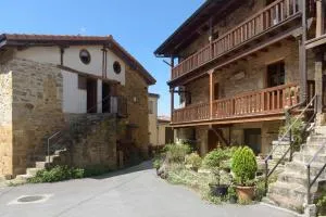 Conjunto Rural la Tejedora. Albergue y estudios familiares. - Santecilla