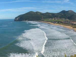 Conjunto Rural la Tejedora. Albergue y estudios familiares.