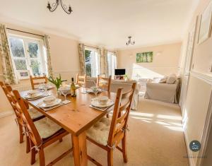 Wildflower Cottage - Sutton Poyntz