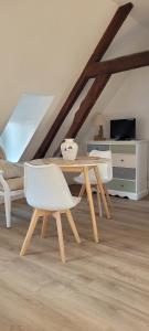 Appartements Studio lumineux proche du centre-ville : photos des chambres