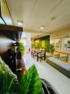 Tropical Paradise @ One Oasis in Davao City+SM Davao