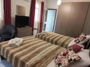 Waterside - Kalafrana