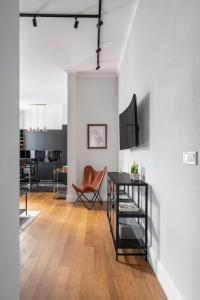 NEW High-End 2BR Apartment with Parking