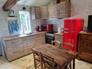 Maisons de vacances PETIT GITE 18 eme tout confort : photos des chambres