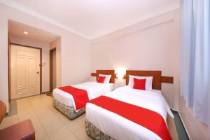 Famous Inn Hotel