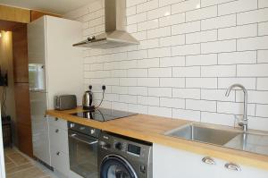 Y Bwthyn Bach Cute Stone Cottage in Tywyn