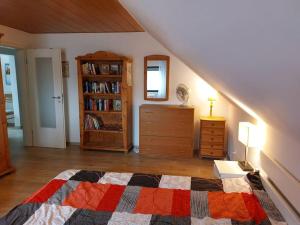 Große, helle Wohnung mit sonnigem Balkon