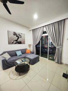 Twin Galaxy Newly Renovated and Cozy 2Bedroom Free CarPark WiFi Netflix