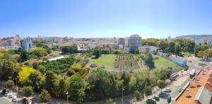 Seaview & Sunset Balcony Charm, BY TimeCooler - 4hvězdičkové hotely ve městě Setúbal