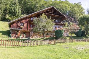 Chalets Chalet de Marie proche des Saisies : Chalet