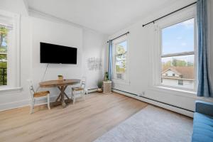 Cozy 1BR with Parking - Near UC, Zoo, Downtown