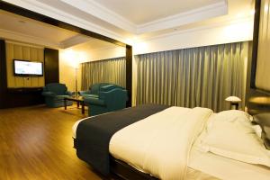 Indraprastha Resort - Centrally Heated Rooms, with Gym, Games & Spa