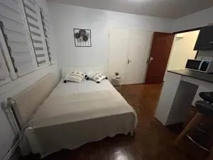 Studio Rue De Dijon - 艾克斯