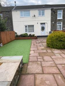 Old Canal-Side Cottage Taff Trail Merthyr Tydfil