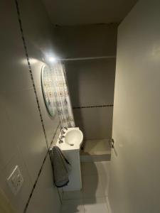 Dos ambientes, luminoso y con vista al mar