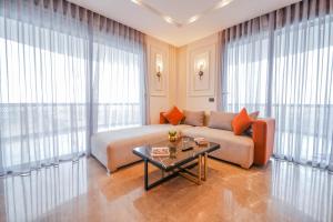 ROYAL ANFA PARK SUITE-BY AYLA STAY