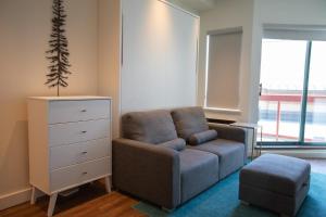 Studio in Market Pavilion, Private Balcony, Common Hot Tub, Epic Village Location, Parking
