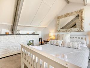 2 bed in Brixham BX020