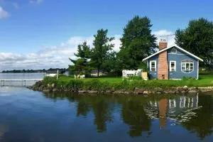Cozy Fremont Cottage on Lake Poygan and Fishing Dock - Waupaca