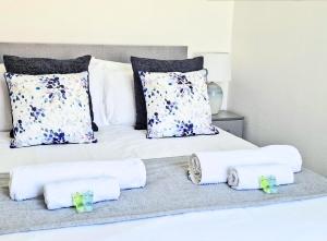 Burnley Terraced House by BEVOLVE - Free Parking 3