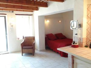 Maisons de vacances Maison Cavaillon, 8 pieces, 8 personnes - FR-1-708-54 : photos des chambres