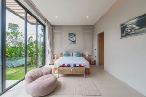 New 3BR Pool Villa Long One A5 with Chalong Bay view