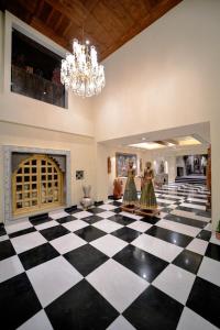 The Ramvilas - A Rooftop Pichola Lake View Hotel