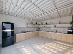 OYO Life 93387 Sunarmi House