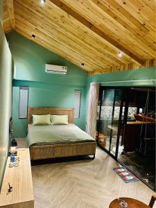 Anna Little Garden - Homestay Sóc Sơn - Thong House