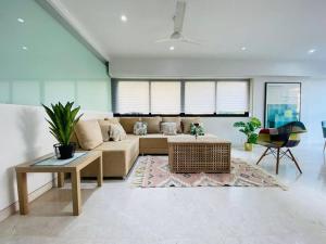 Kakad Classic 5, 16th Rd, Pali Village, Khar West by Connekt Homes