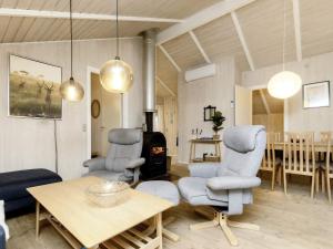 6 person holiday home in Idestrup-By Traum