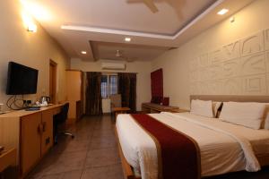 Classic Boutique Hotel & Luxury Service Apartments