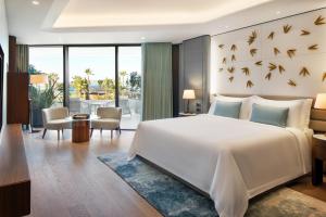 Reges Retreat, Guest room, 1 King, Sea view, Balcony room in Reges a Luxury Collection Resort & Spa Cesme
