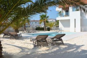 Sun Beach Residence con Piscina - Piazza Brescia - Adria Holiday Jesolo - FAMILY APARTMENTS
