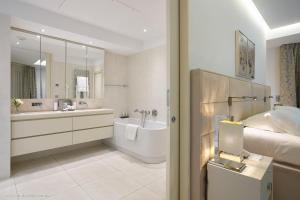 Hotels Hotel Cap Estel : photos des chambres