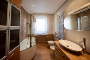 Navy Apartment by Wonderful Italy