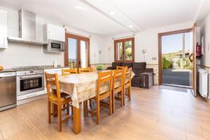 Munalla Landarbide-Ideal familias, amigos by Egona