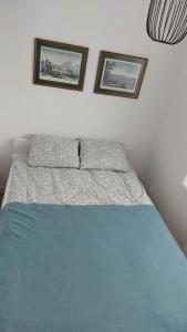 Apartament z Napoleonem w tle