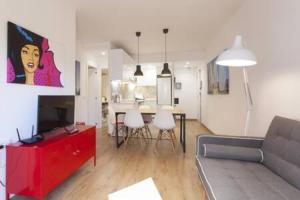 Designer Apt near FIRA Balcony 5PPWIFISMART TV by MyRentalHost