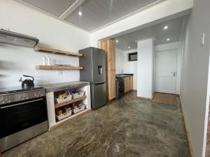 Mitford The N I C E Condo