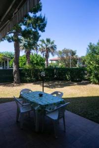 Quadrilocale con giardino a 200 metri dal mare a Marcelli - M105