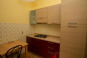 Quadrilocale con giardino a 200 metri dal mare a Marcelli - M105